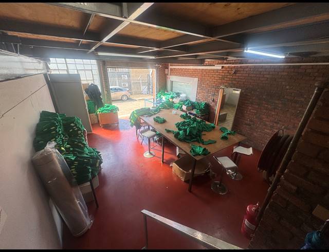 720M² WAREHOUSE TO LET IN WYNBERG